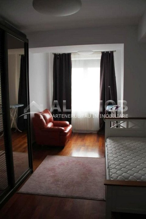 Apartament 4 camere zona Aviatiei