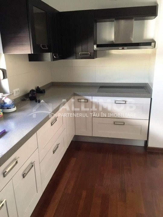 Apartament 4 camere zona Aviatiei