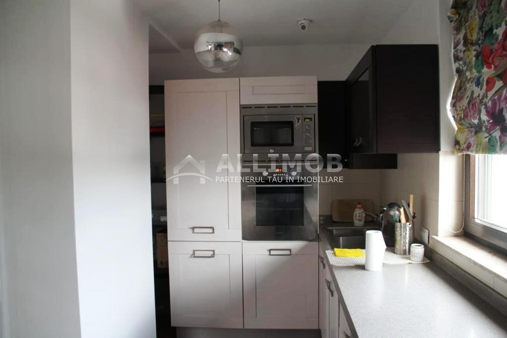 Apartament 4 camere zona Aviatiei