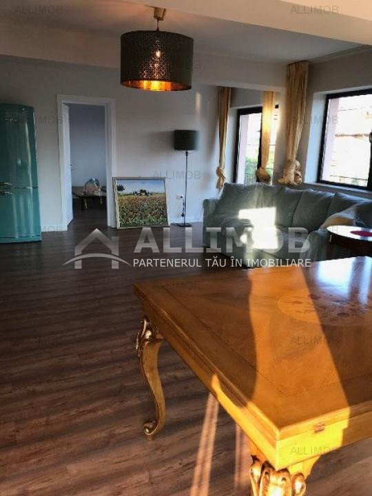 Apartament 3 camere in vila, zona Marasesti