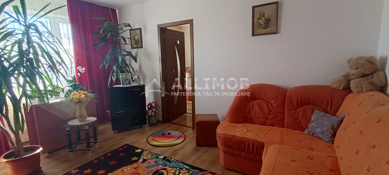 Apartament 2 camere in  Ploiesti, zona Vest. 