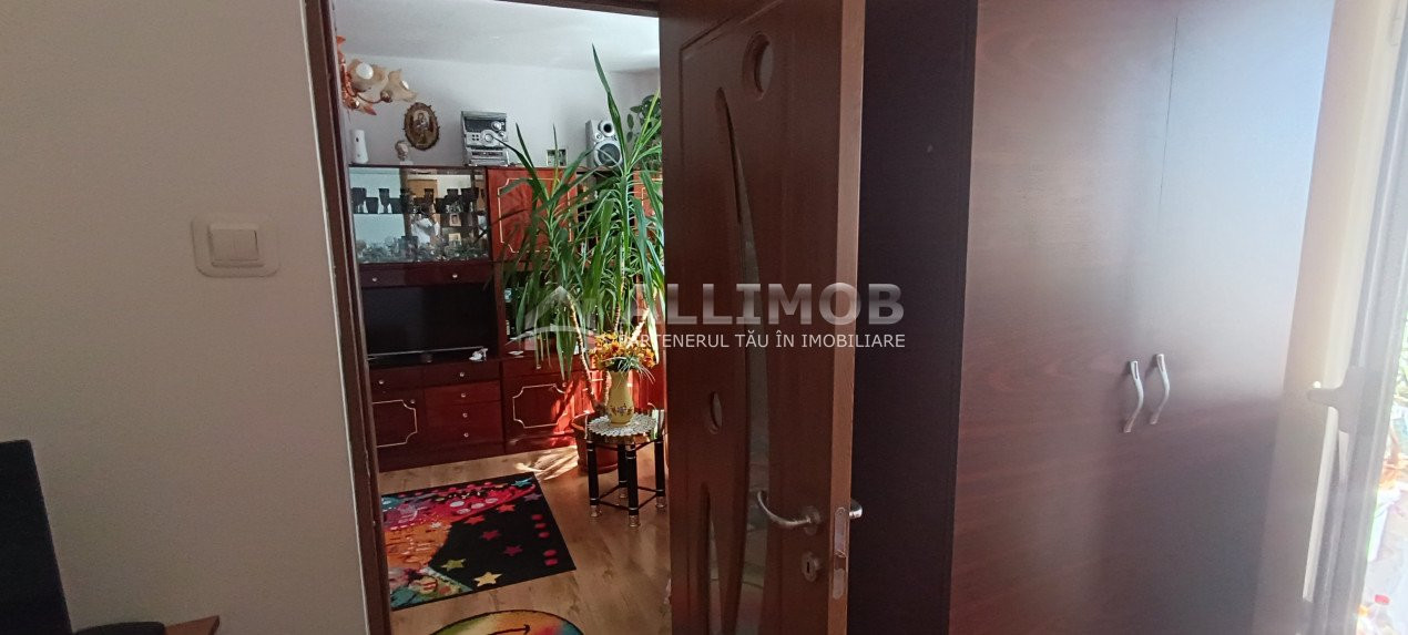 Apartament 2 camere in  Ploiesti, zona Vest. 