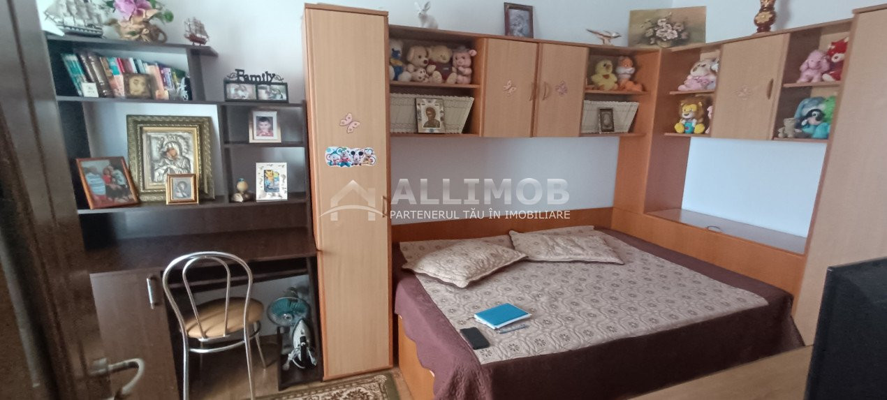 Apartament 2 camere in  Ploiesti, zona Vest. 