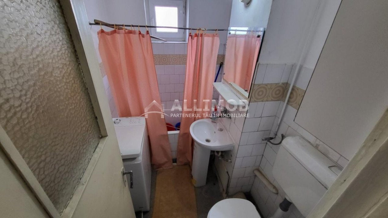  COMISION 0 % Apartament 3 camere, fara imbunatatiri, zond sud, Ploiesti