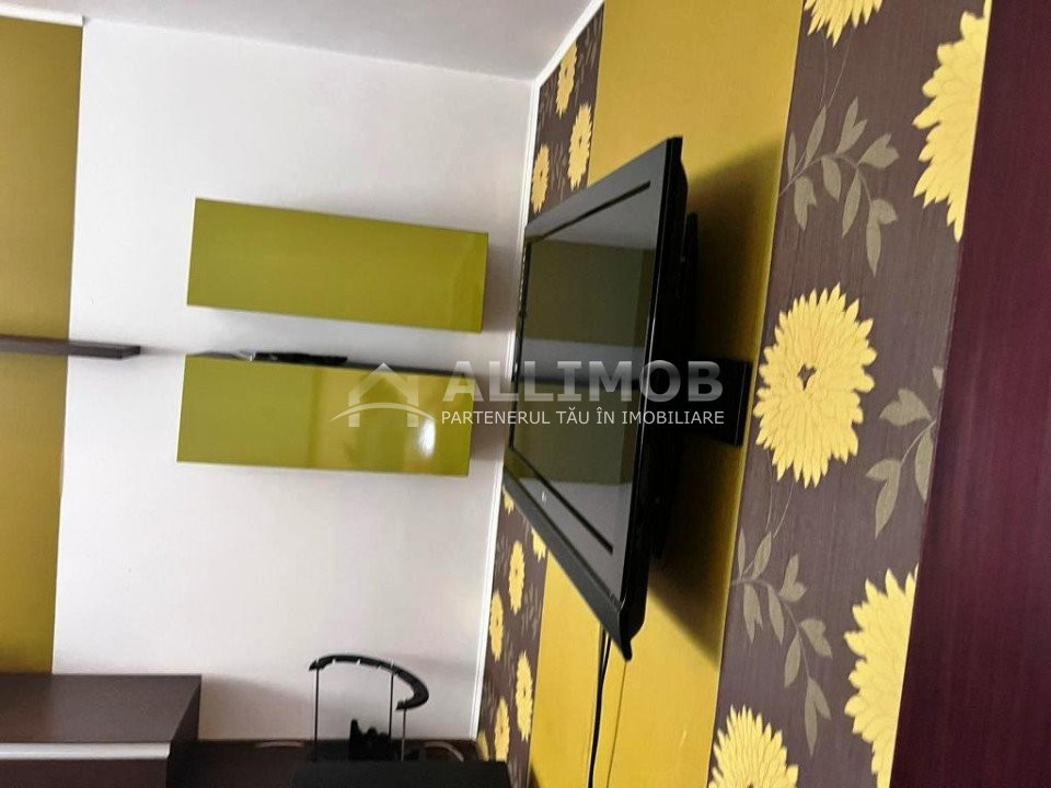 Apartament 3 camere zona 9 Mai