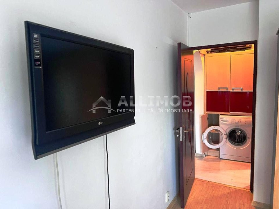 Apartament 3 camere zona 9 Mai