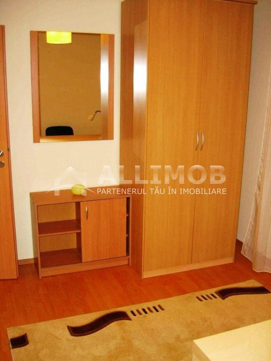 Vila in duplex, 5 camere, zona Nord, Spitalul Judetean