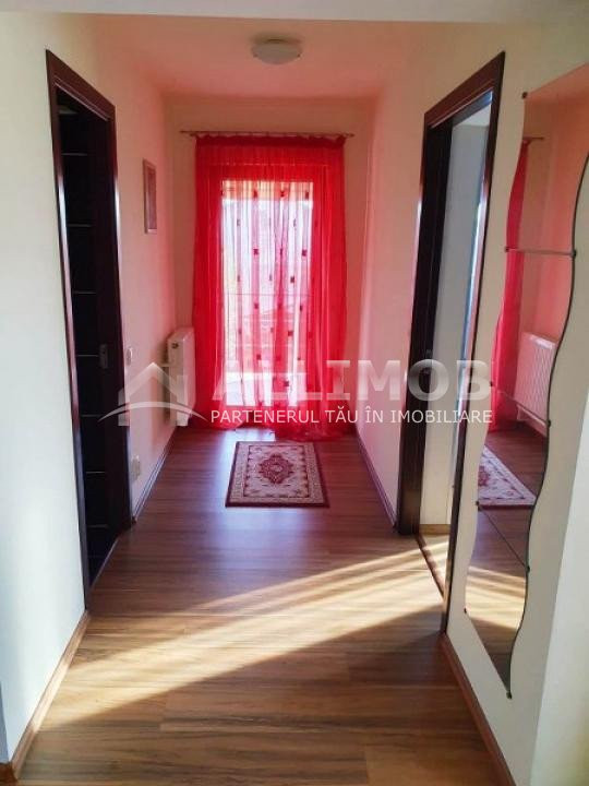 Vila 4 camere in Bucov