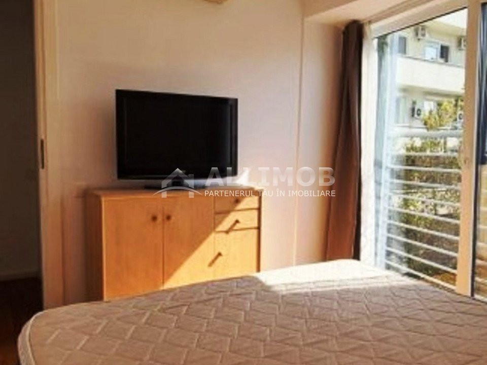 3-room apartment, Arc de Triumf area