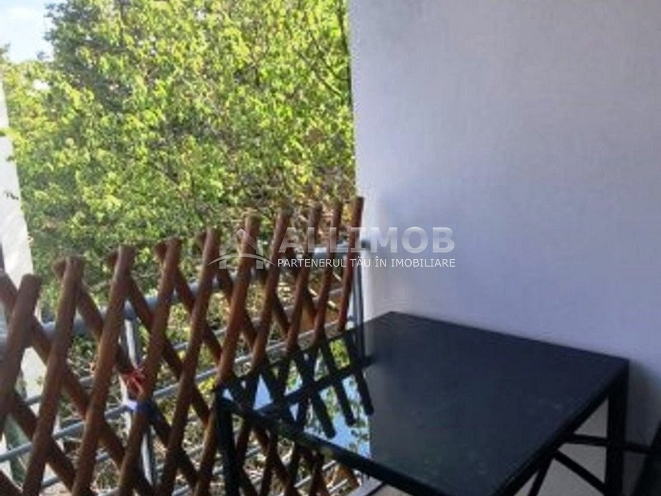 3-room apartment, Arc de Triumf area