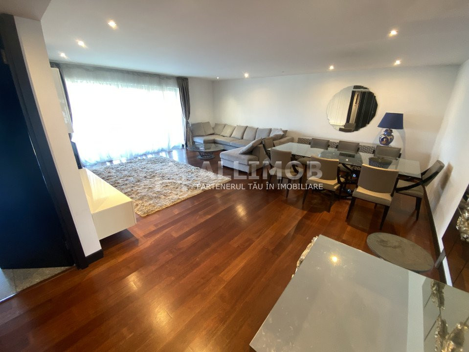 Penthouse, 5 camere, piscina proprie, zona  Kiseleff - Arcul de Triumf.