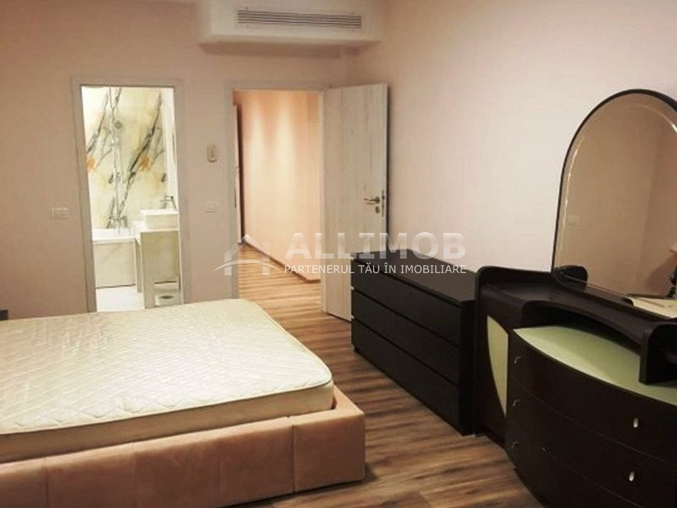 4-room apartment, Herastrau area