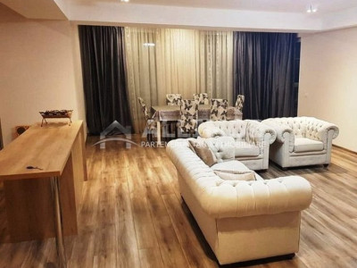 4-room apartment, Herastrau area