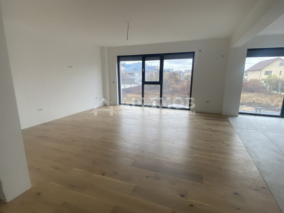 Apartament 4 camere, 150 mp utili , curter proprie, zona Albert.