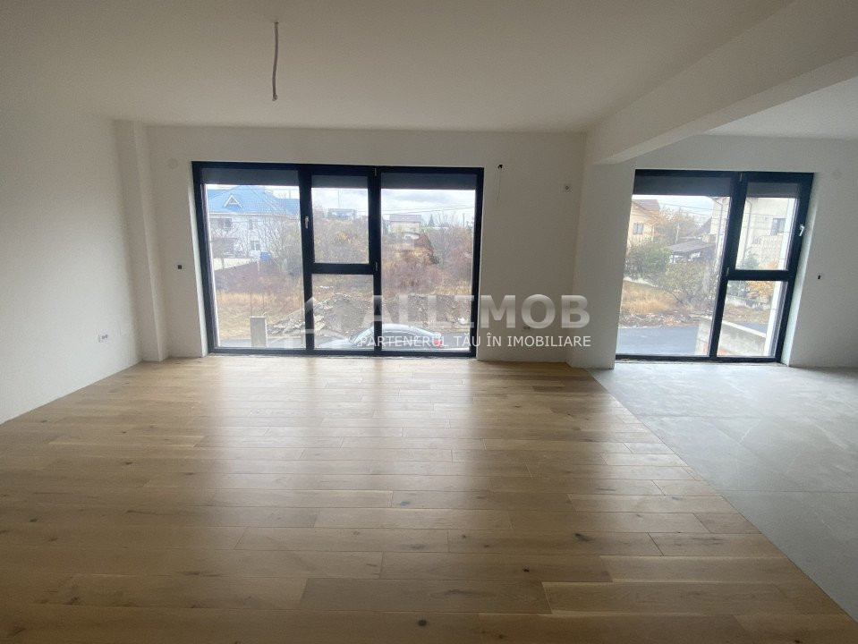 Apartament 4 camere, 150 mp utili , curter proprie, zona Albert.