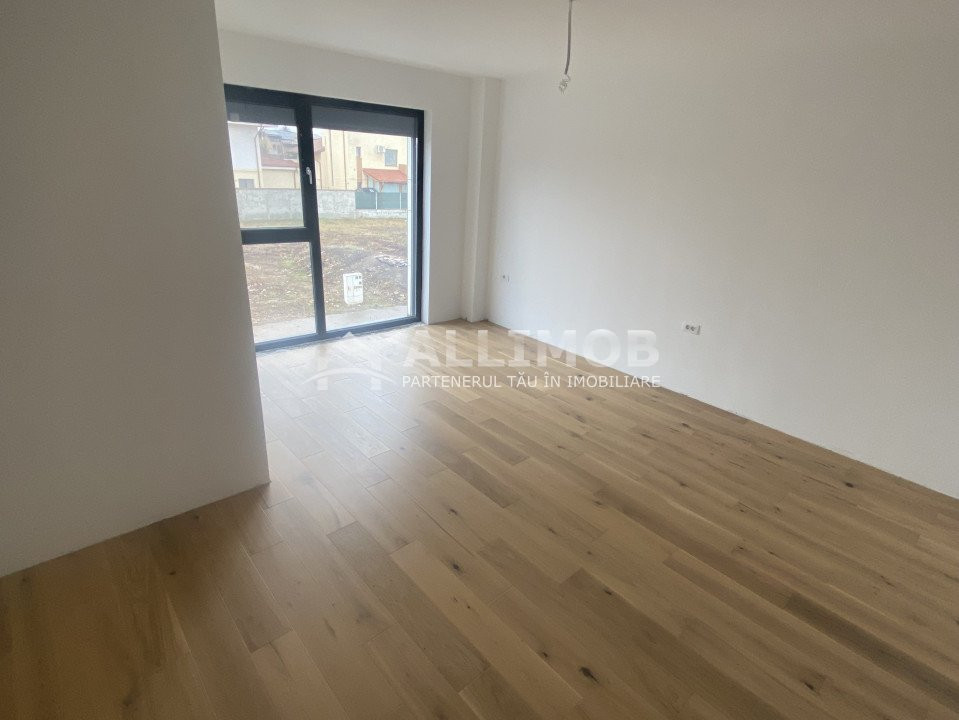 Apartament 4 camere, 150 mp utili , curter proprie, zona Albert.