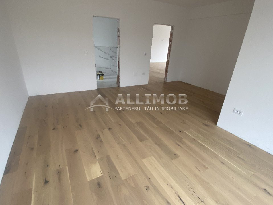 Apartament 4 camere, 150 mp utili , curter proprie, zona Albert.