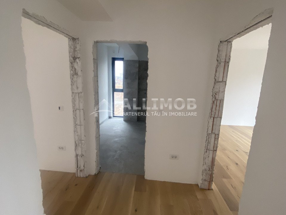 Apartament 4 camere, 150 mp utili , curter proprie, zona Albert.