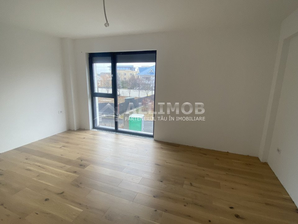 Apartament 4 camere, 150 mp utili , curter proprie, zona Albert.