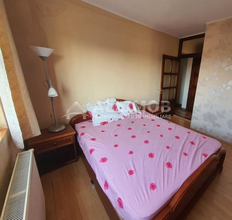 Apartament 3 camere zona Cantacuzino