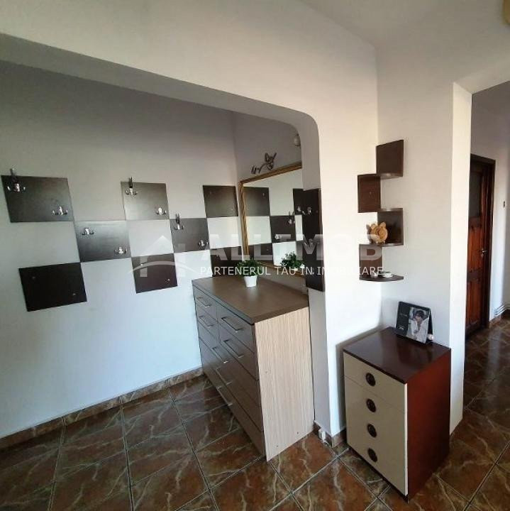 Apartament 3 camere zona Cantacuzino