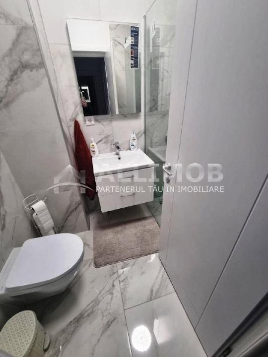 Apartament 3 camere, zona Vest