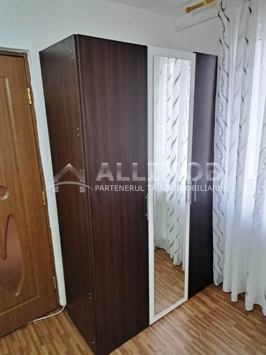 Apartament 2 camere zona Malu Rosu