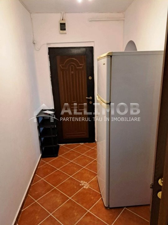 Apartament 2 camere zona Malu Rosu