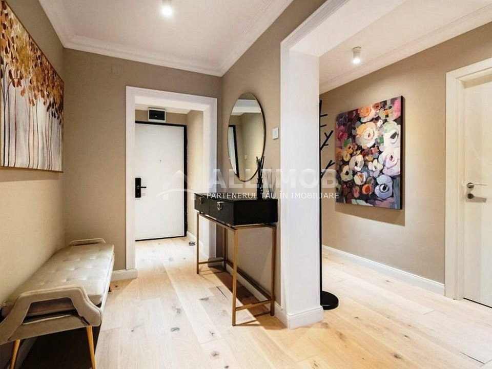 Luxury 4-room apartment, Piata Victoriei area