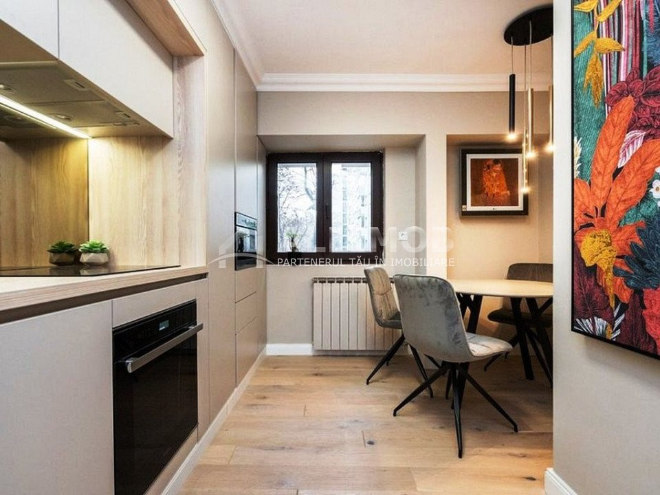 Luxury 4-room apartment, Piata Victoriei area