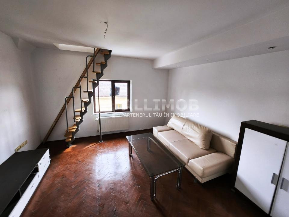 Vila S+P+1+M, curte libera, garaj,  Ultracentral, Ploiesti