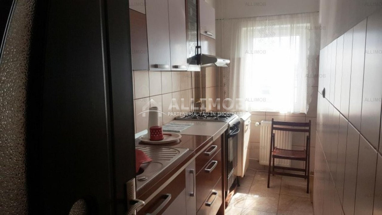 Detached studio in Ploiesti, Marasesti area