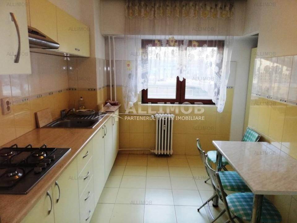 3-room apartment in Ploiesti, ultra-central area