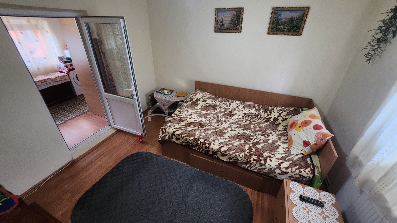 Casa 5 camere, zona Ultracentrală, Berceni, Prahova