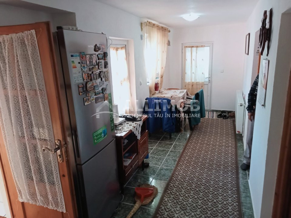 Casa 5 camere, zona Ultracentrală, Berceni, Prahova