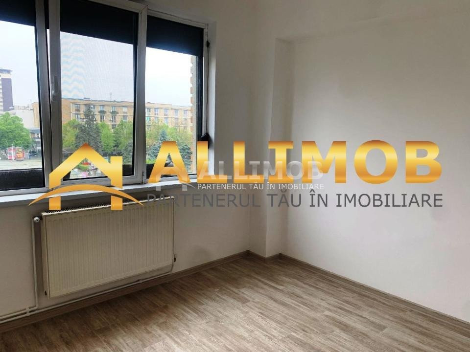 Apartament 3 camere zona ultracentrala