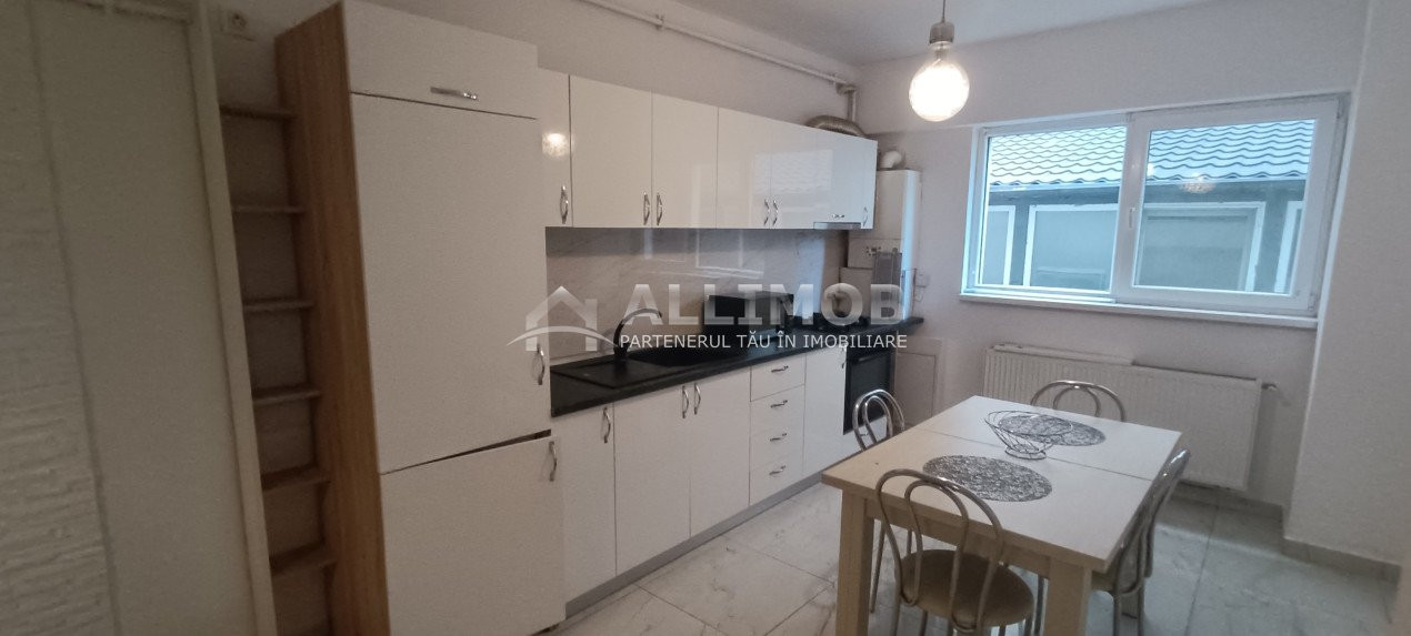 Apartament 3 camere la parter in Ploiesti, zona 9 Mai. 