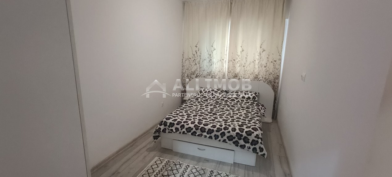 Apartament 3 camere la parter in Ploiesti, zona 9 Mai. 