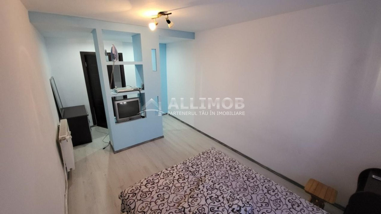 Apartament 3 camere mobilat si utilat, zona ultracentrala, Ploiesti