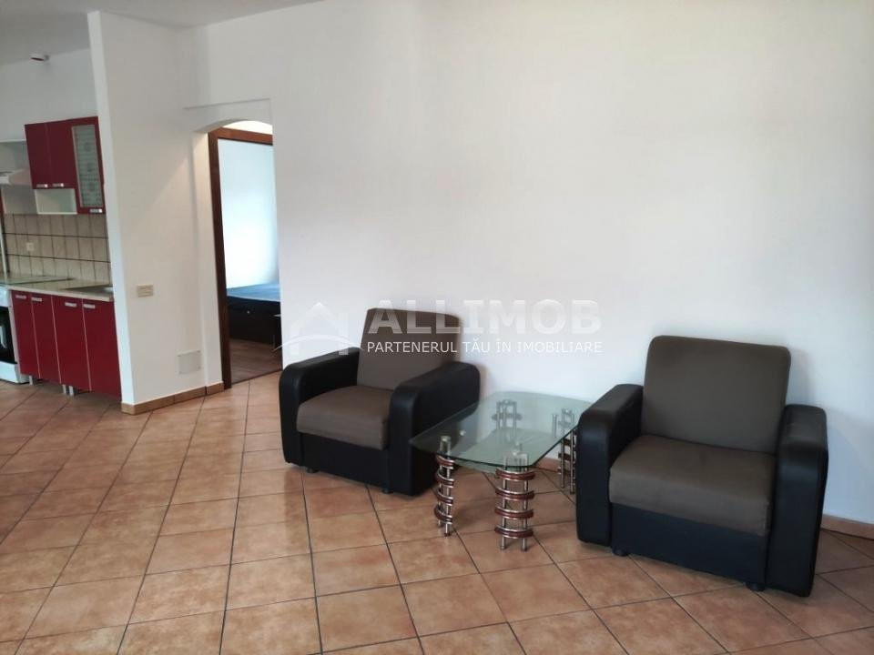 Apartament cu 3 camere in Ploiestiori.