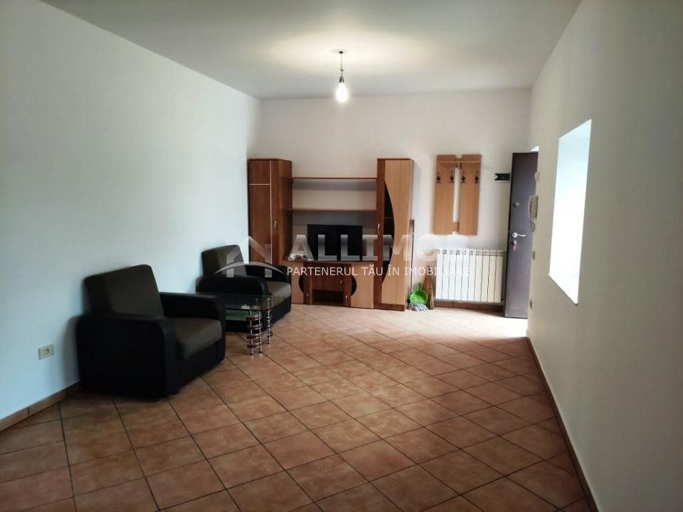 Apartament cu 3 camere in Ploiestiori.