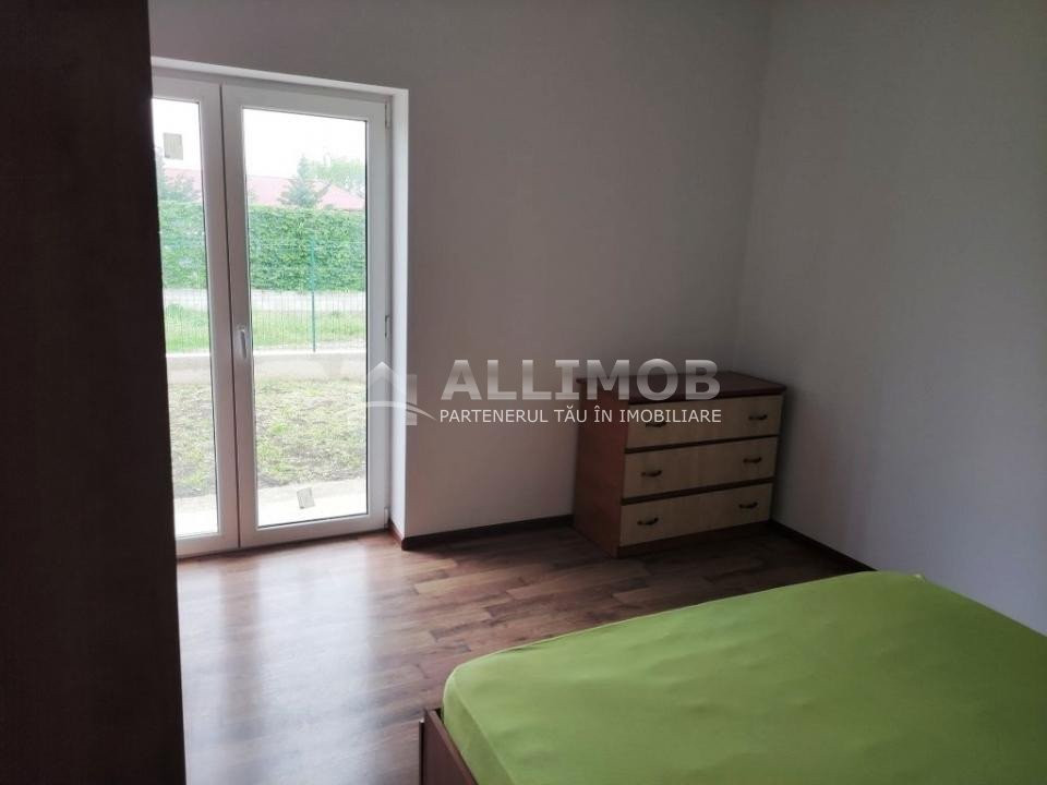 Apartament cu 3 camere in Ploiestiori.