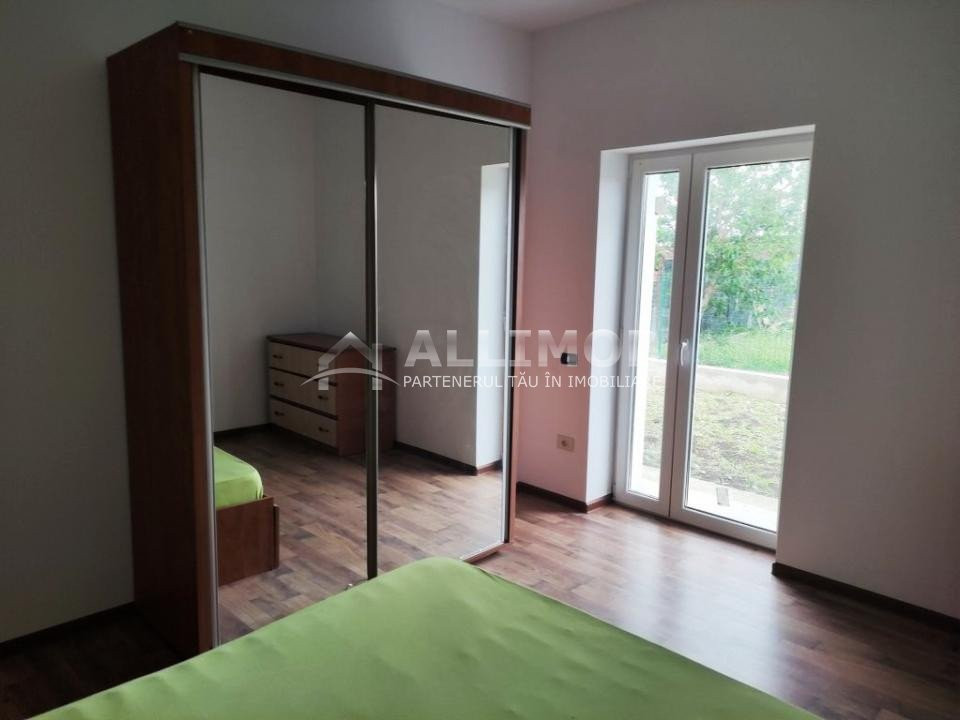 Apartament cu 3 camere in Ploiestiori.