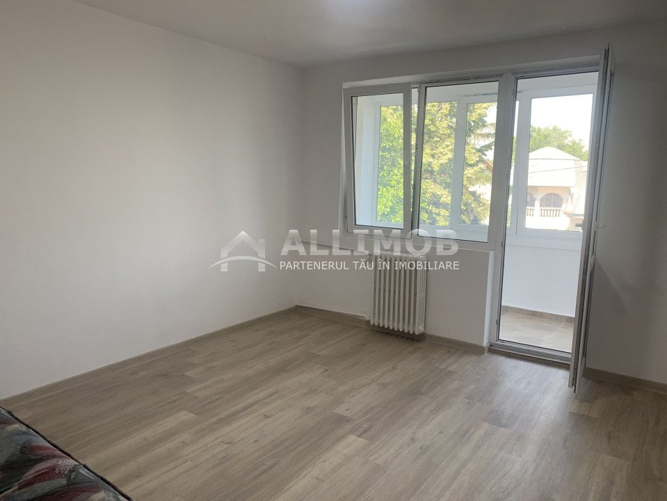 Apartament 3 camere zona Cina