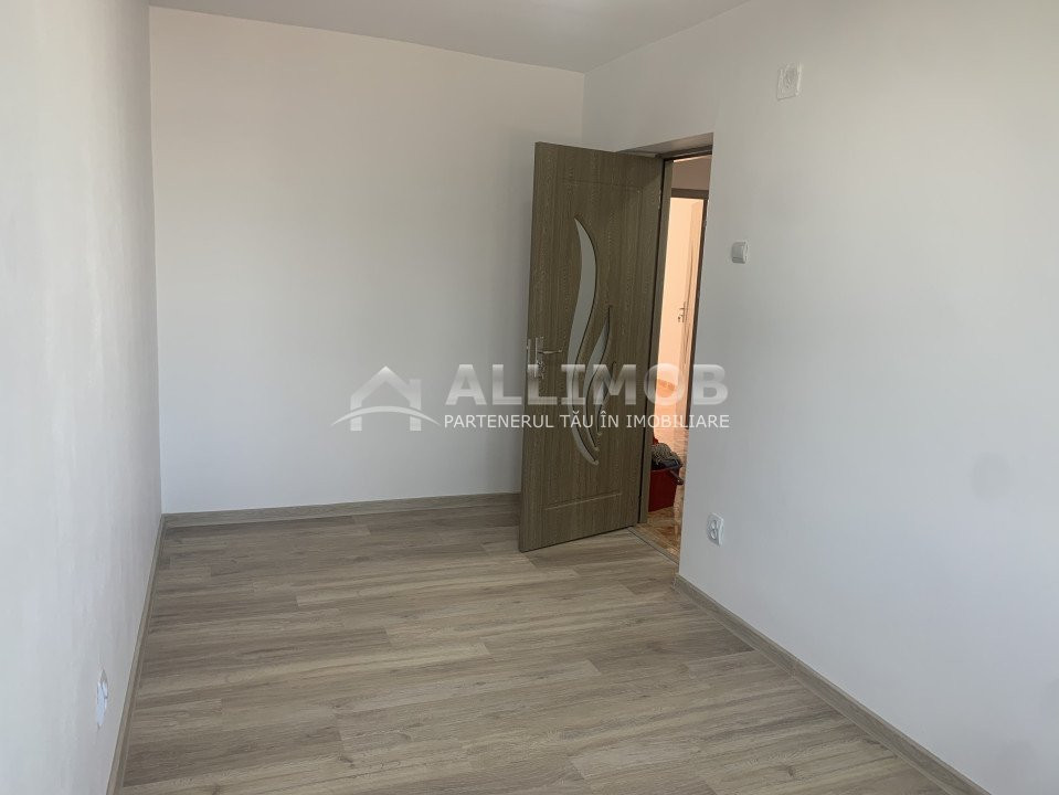 Apartament 3 camere zona Cina