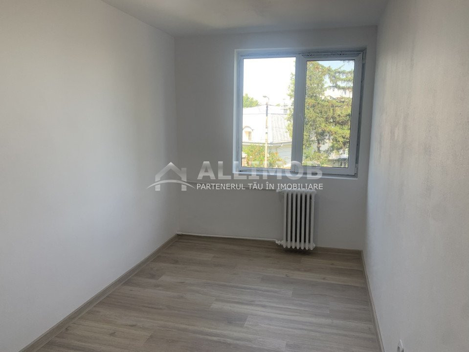 Apartament 3 camere zona Cina