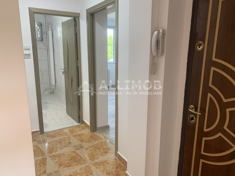 Apartament 3 camere zona Cina