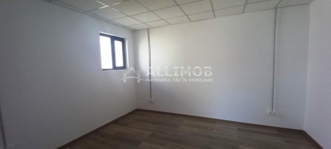 Hall 390 sqm and office spaces in Ploiesti, Mihai Bravu area.