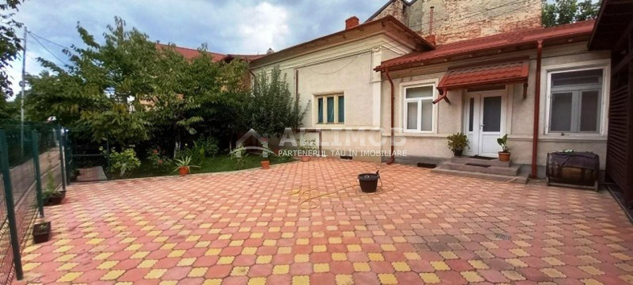 Casa 3 camere in Ploiesti, zona Ultracentral. 