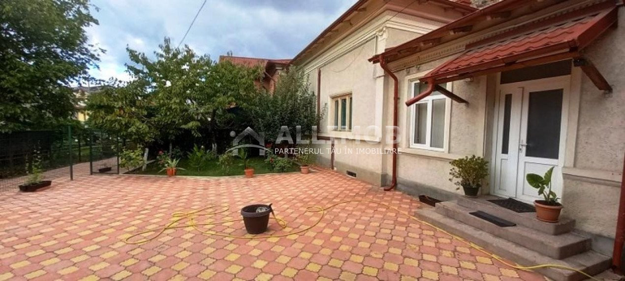 Casa 3 camere in Ploiesti, zona Ultracentral. 